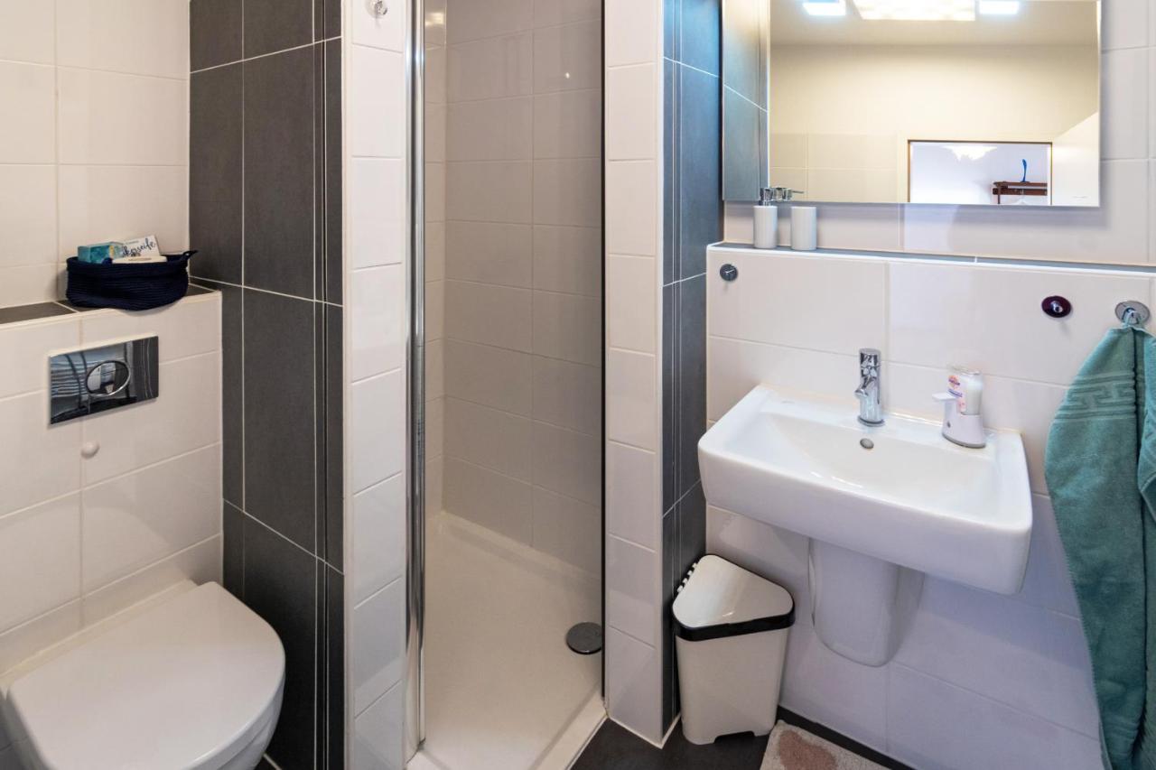 Friesenbiene Apartment Dornumersiel Ngoại thất bức ảnh