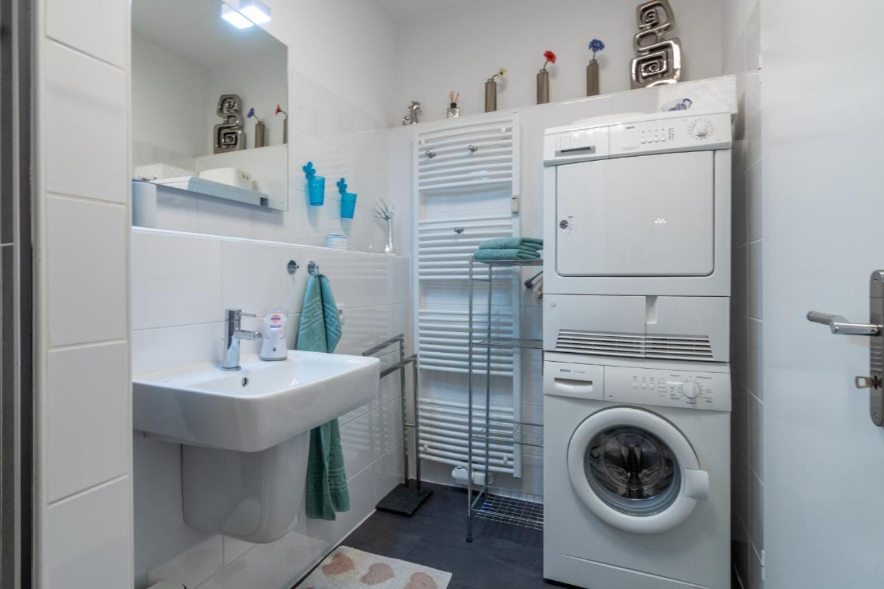 Friesenbiene Apartment Dornumersiel Ngoại thất bức ảnh